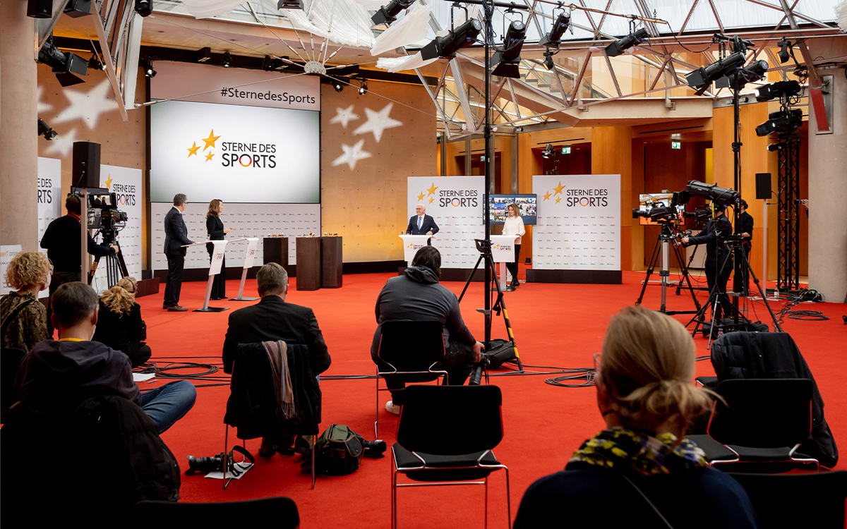 Abstand, bitte! Aufgrund der aktuellen Pandemiebeschränkungen fand die Veranstaltung rein digital in der DZ BANK am Pariser Platz in Berlin statt.